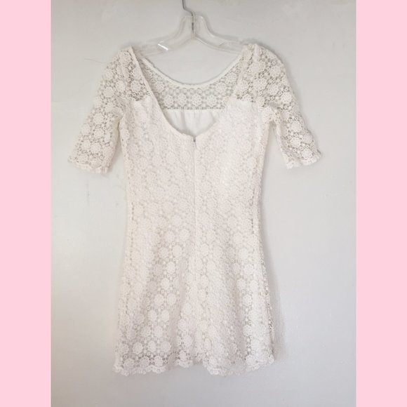Abercrombie & Fitch White Crochet Scoop Mini Dress US 2 - Picture 3 of 4